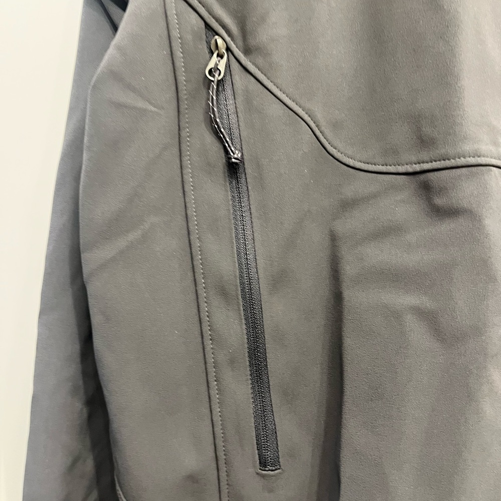 The North Face Men's Charcoal and Black Performance Jacket Summit series - Picture 7 of 11